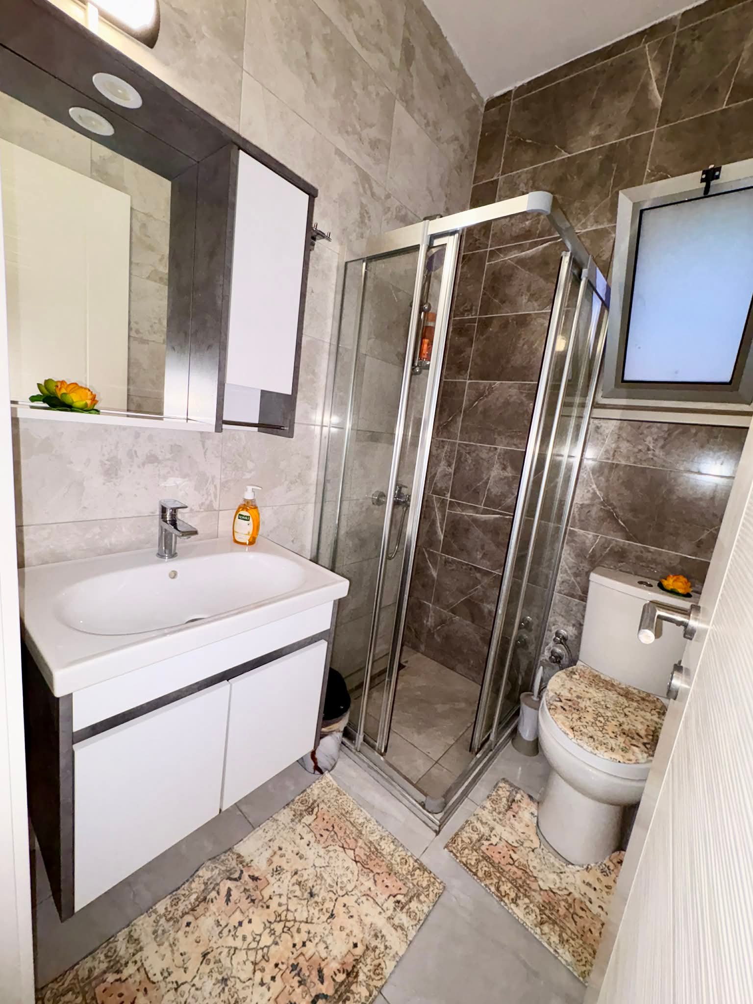 100a57f3-4a29-432e-9c6a-c26d3ee11b1b