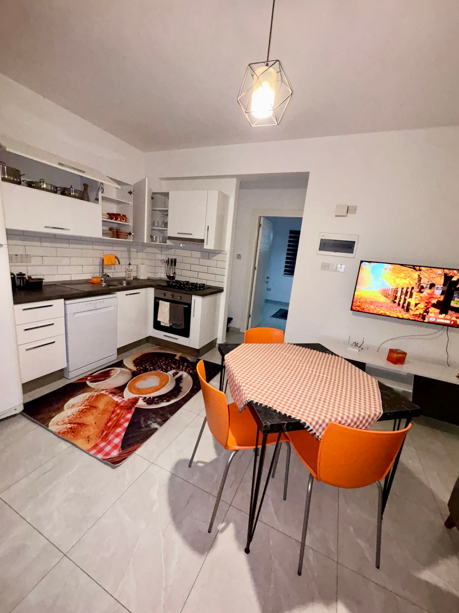 c2efb8e3-3c10-4495-872b-f5ed2eaf02a7